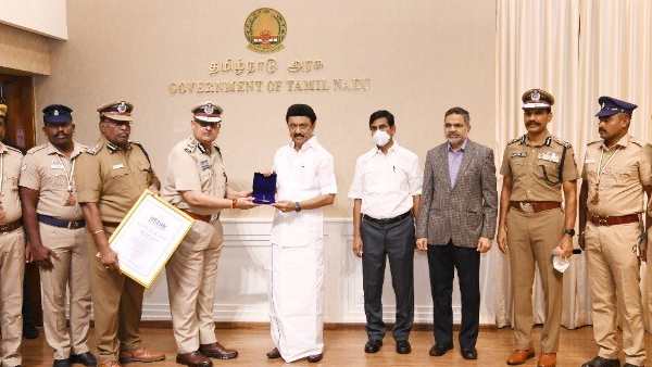 உலக சாதனைப் புத்தகம் 