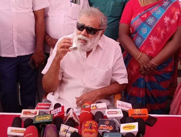  அமைச்சர் ஐ.பெரியசாமி 