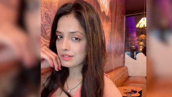 எந்த ஆணும் தேவையில்லை எந்த ஆணும் தேவையில்லை