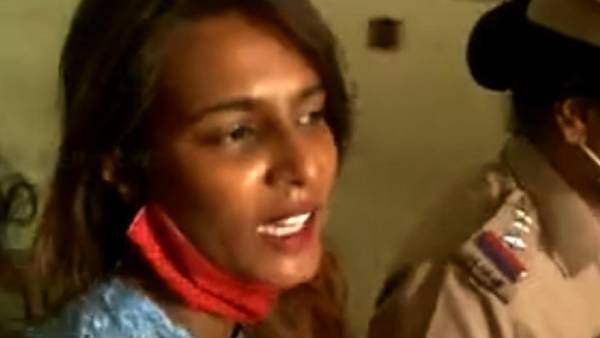 அதிரடி கைது அதிரடி கைது