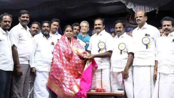 சைக்கிளில் சென்று பேருந்து மாறி சைக்கிளில் சென்று பேருந்து மாறி