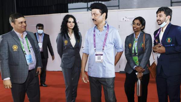 பாராட்டு பாராட்டு