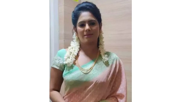 நடிகை ரேகா நாயர் நடிகை ரேகா நாயர்