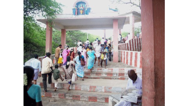  பக்தர்கள் அவதி 