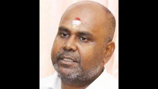 தகுதியே இல்லை 