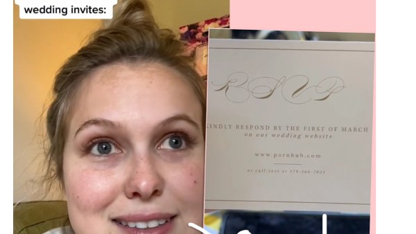  திருமண பத்திரிகையில் ஆபாச தள முகவரி