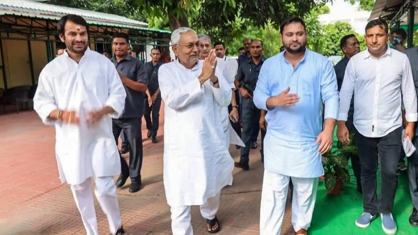 தொடர்ந்து ஆட்சி