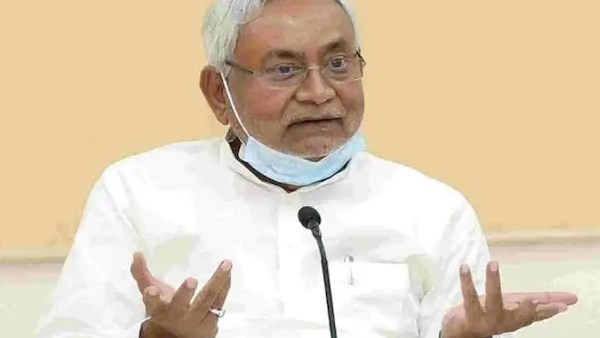 நிதிஷ் ஆப்சென்ட் 