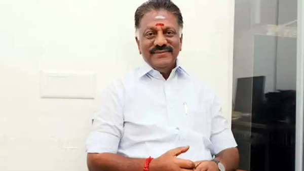 பொருளாளர் ஓபிஎஸ் 