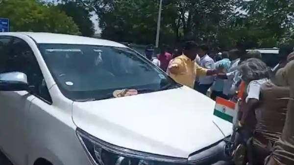 முன் ஜாமீன் கோரி மனு முன் ஜாமீன் கோரி மனு