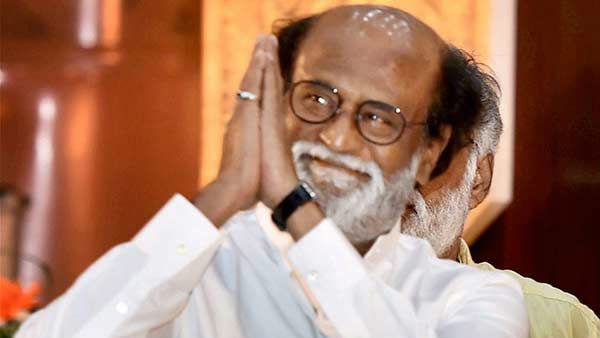 ரஜினி அருகே சென்றனர் 