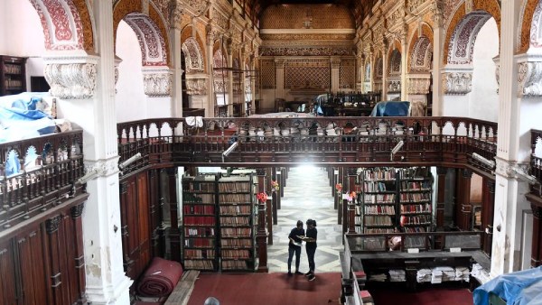  வேறு எங்கும் கிடைக்காத பழமையான நூல்கள