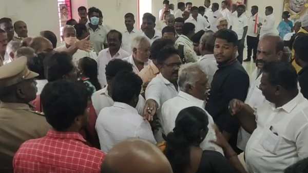  காங்கிரசும் கோஷ்டி மோதலும் 