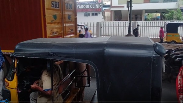 Attempt to abduct a schoolgirl in an auto in Chennai at day light 