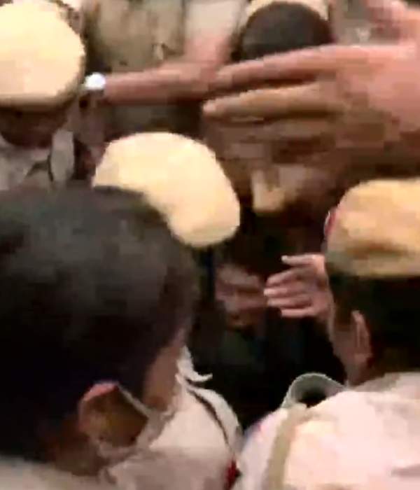 பிரியங்கா காந்தி கைது பிரியங்கா காந்தி கைது