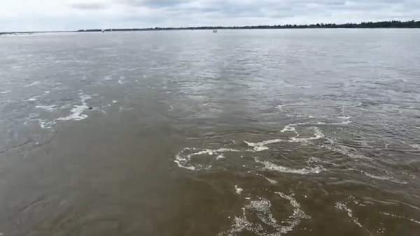 முழுக் கொள்ளளவில் மேட்டூர் அணை முழுக் கொள்ளளவில் மேட்டூர் அணை