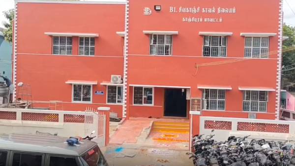 சிறுவன், போலீஸ்காரருக்கு பாராட்டு