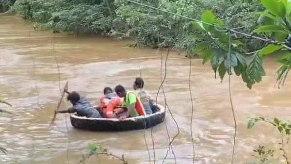 போலீசார் எச்சரிக்கை போலீசார் எச்சரிக்கை