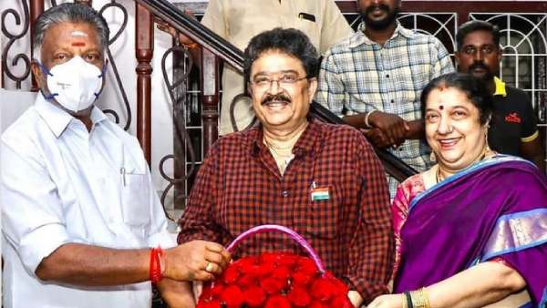 டெல்லி மேலிடம் டெல்லி மேலிடம்