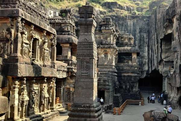  ஸ்பெஷல் நடவடிக்கை