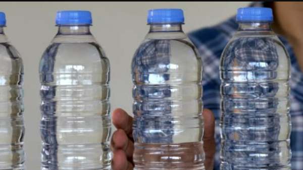  தண்ணீர் பாட்டில்கள்
