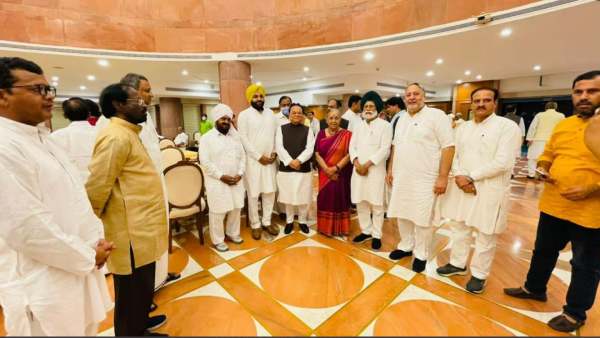 பாஜக வேட்பாளர் பாஜக வேட்பாளர்