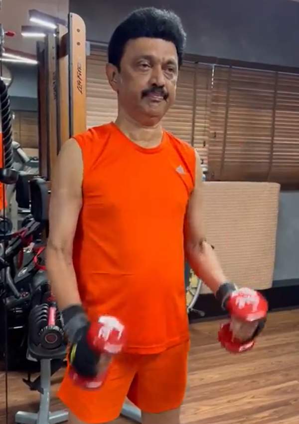 வீட்டிலேயே ஜிம் வீட்டிலேயே ஜிம்