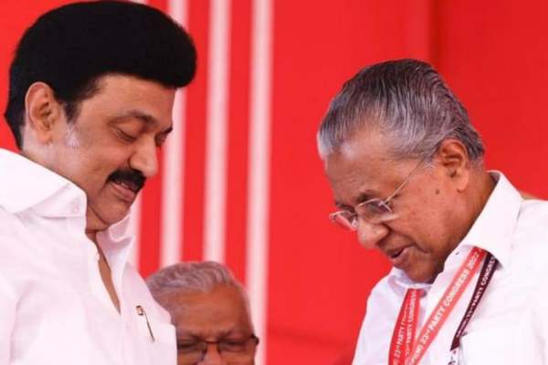 நேற்று பேசினார் 