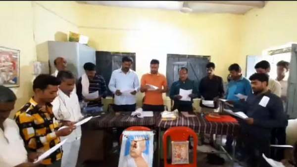 மாவட்ட பஞ்சாயத்து செயலாளர்கள் 