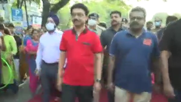 அண்ணன் தம்பியா? 