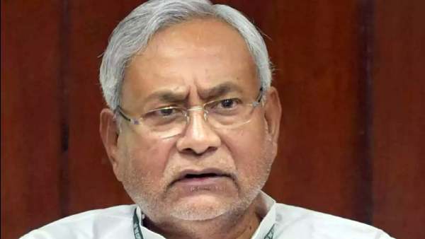 நிதீஷ் குமார் வைத்த செக் 