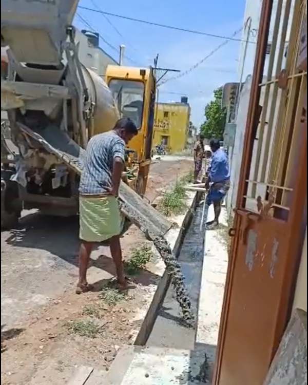 கழிவுநீர் கால்வாய் 