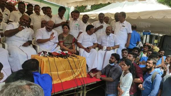 சபாநாயகர் அப்பாவு 