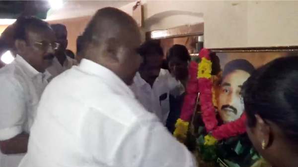 சோகத்தில் மூழ்கிய கிராமம் சோகத்தில் மூழ்கிய கிராமம்