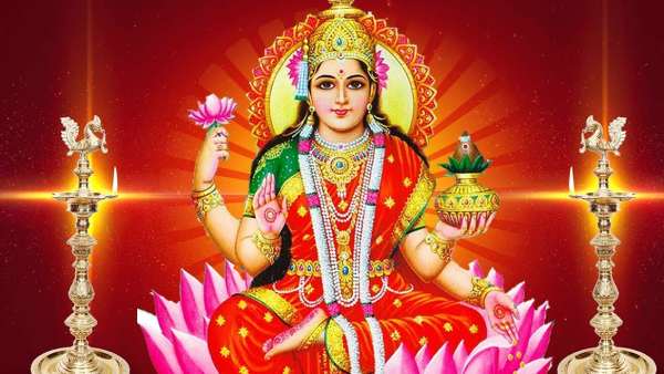 துளசியில் அன்னை மகாலட்சுமி 