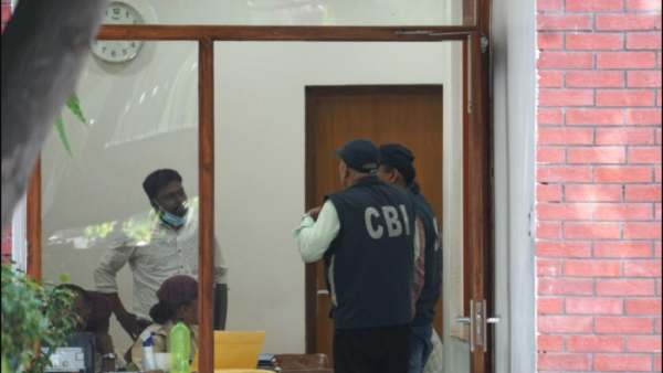 Liquor policy case: CBI to arrest Delhi Deputy CM Manish Sisodia? 