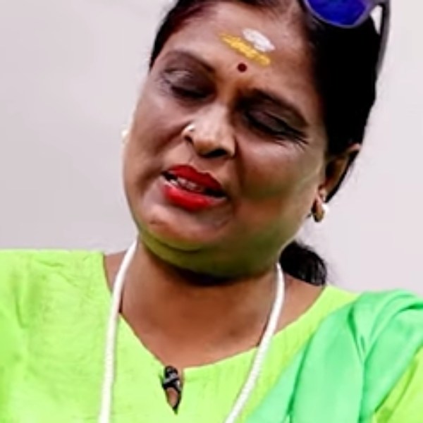  பொக்கேயுடன் போனேன் 