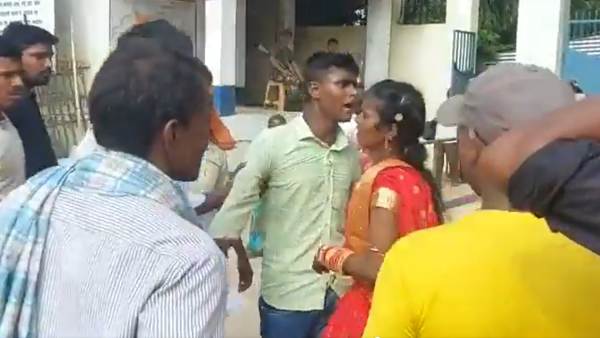 துரத்திய மணமகள் துரத்திய மணமகள்