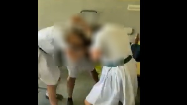 முக சுளிப்பு முக சுளிப்பு