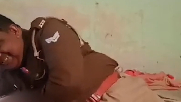 யூனிபார்ம் 