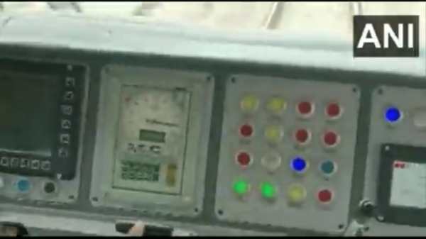 சொட்டு நீர் கூட சிந்தவில்லை சொட்டு நீர் கூட சிந்தவில்லை