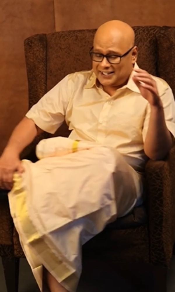 இப்போ பிரபலம்தான்