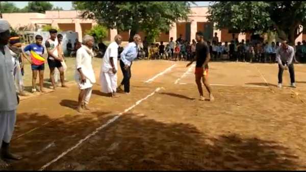  9 லட்சத்திற்கும் மேற்பட்ட பெண்களும்