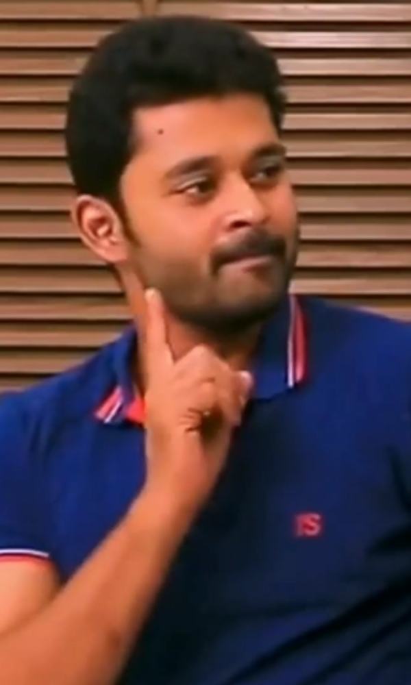 அசத்தும் டயலாக்