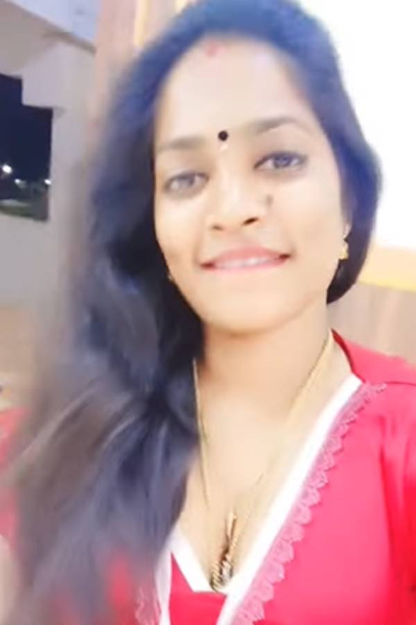 ஆபாச வீடியோ 