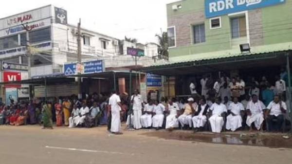  இடமாற்றம் - நெகிழ்ச்சி போராட்டங்கள்