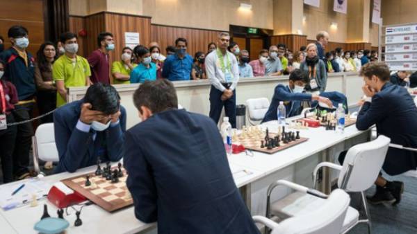  வெளிநாட்டு வீரர்கள்