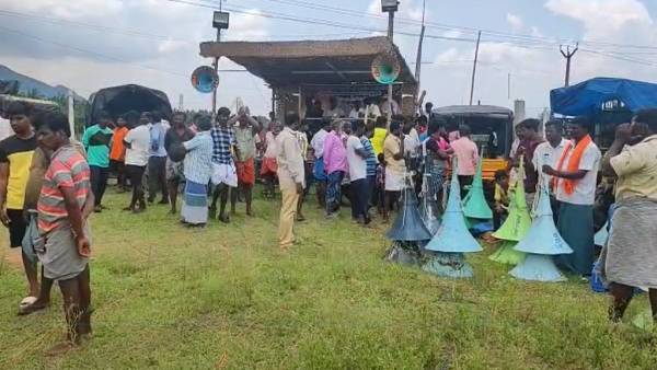  மைக் செட் பந்தயம் 