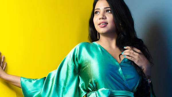  ஸ்ரீநிதி 