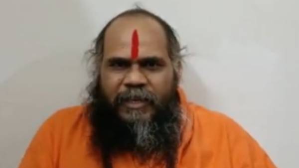 ஹோட்டலில் சாமியார் ஹோட்டலில் சாமியார்